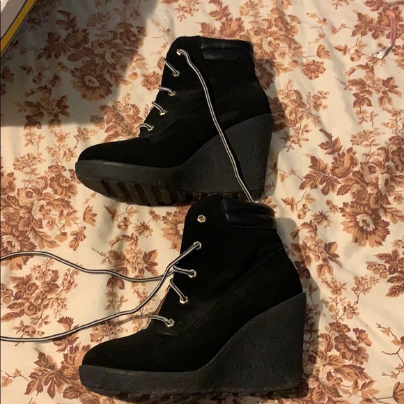 Black wedged high top heels - Picture 2 of 2